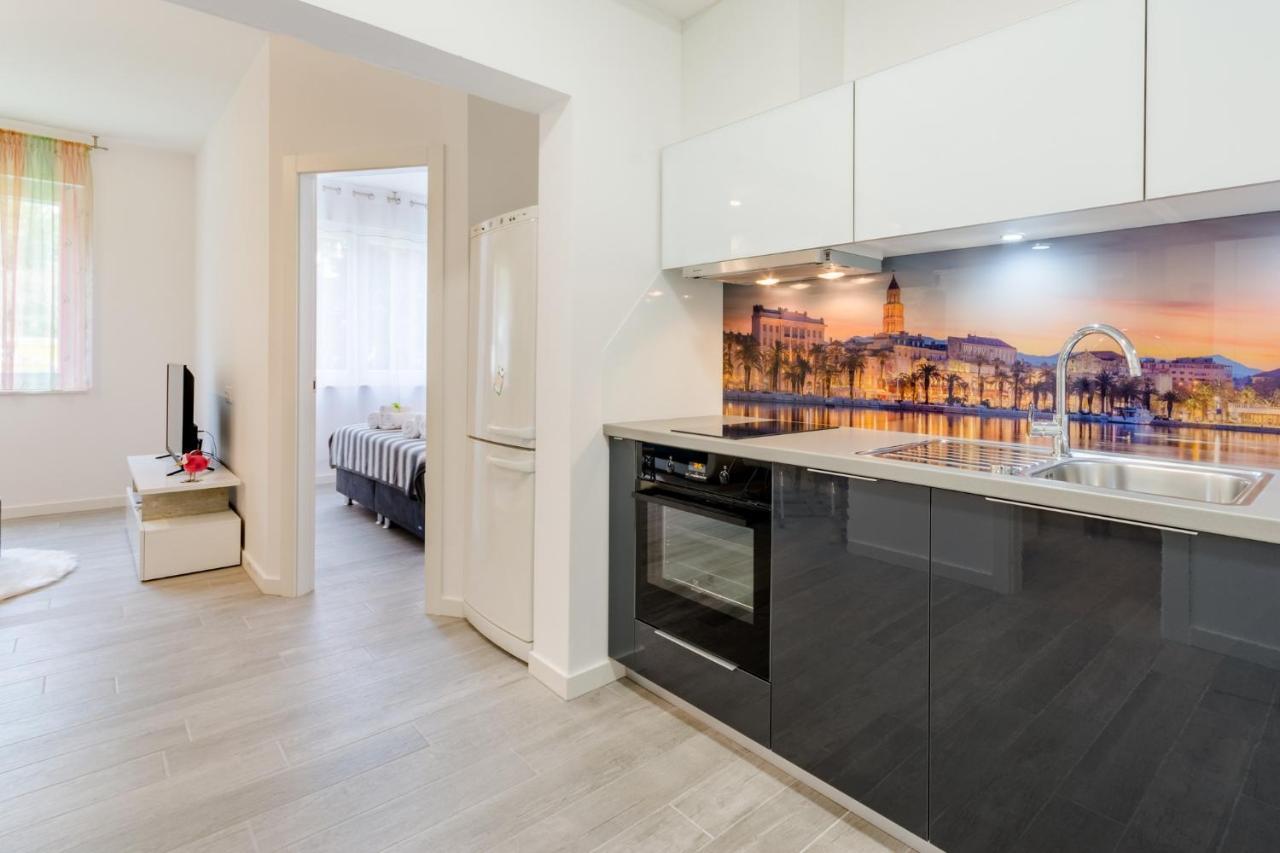Apartments Niro Спліт Екстер'єр фото