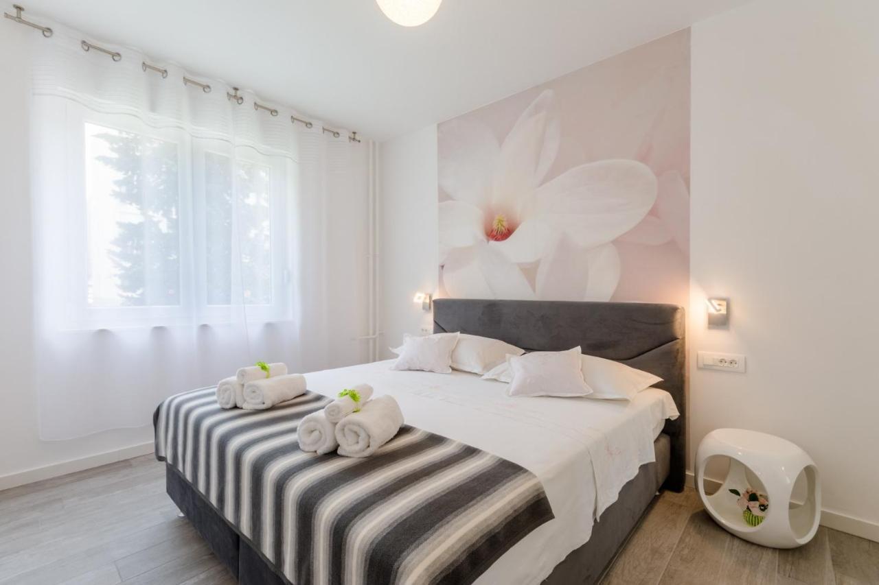 Apartments Niro Спліт Екстер'єр фото