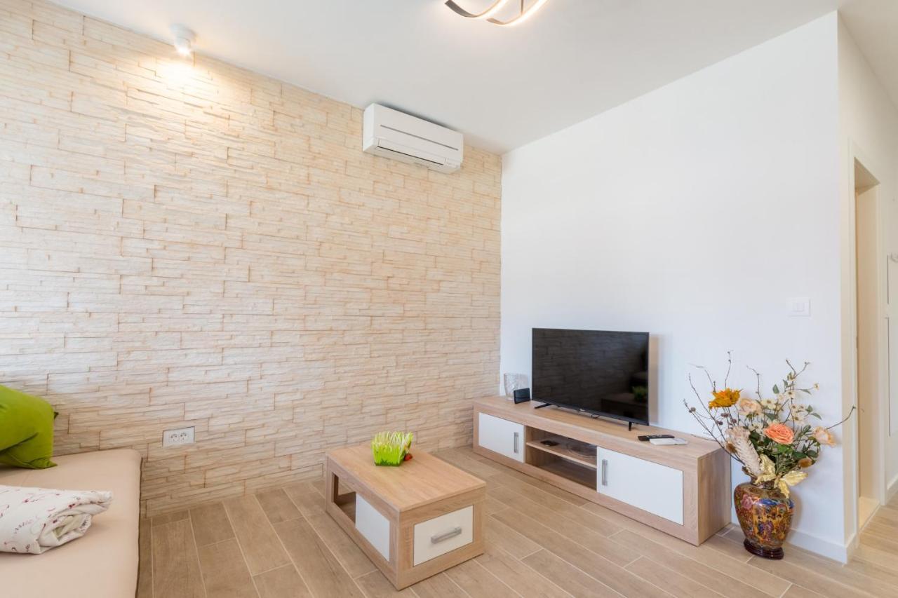 Apartments Niro Спліт Екстер'єр фото