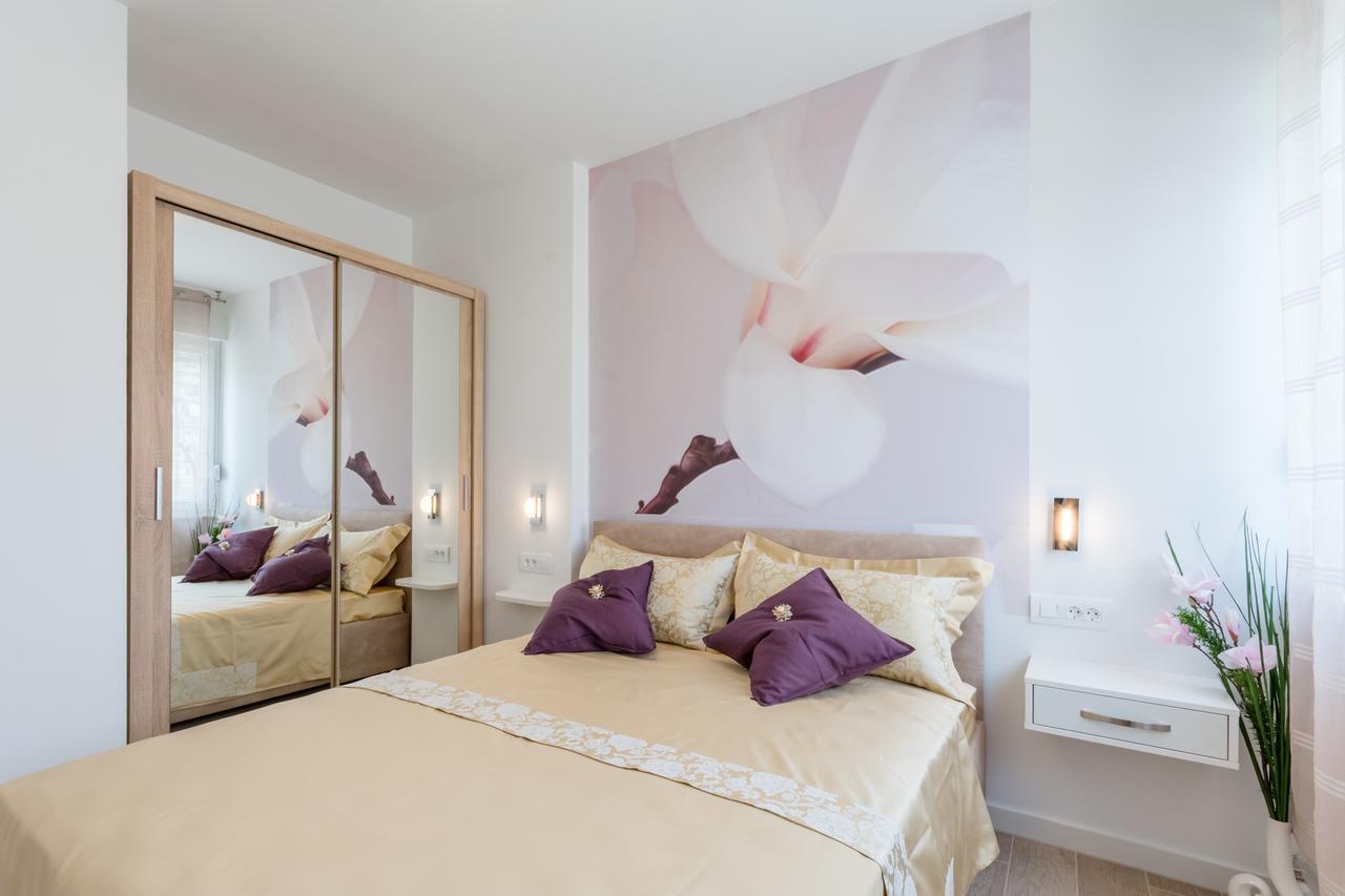 Apartments Niro Спліт Екстер'єр фото